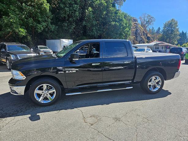 2010 Dodge  Ram 1500 SLT image 2