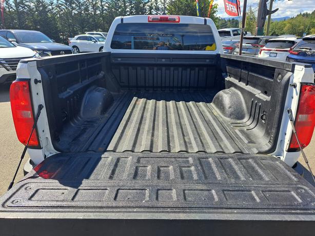 2022 Chevrolet Colorado LT - 4WD, Back-up Camera image 8