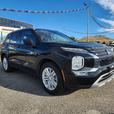 2025 Mitsubishi Outlander PHEV SE | Panoramic Sunroof | Power Liftgate | Heated  thumbnail image 2
