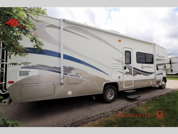 Used 2005 Coachmen RV Leprechaun 296 image 4