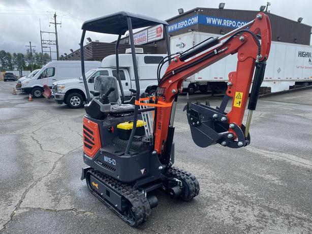 2025 AGT Industrial Mini Excavator MX 15-Z Gas Engine (New) image 7