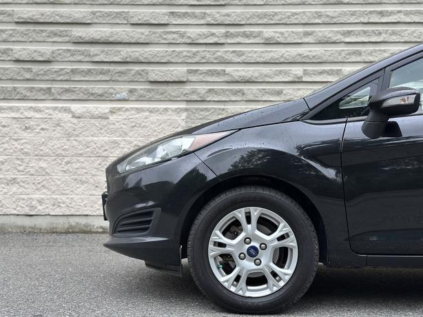 2015 Ford Fiesta image 4