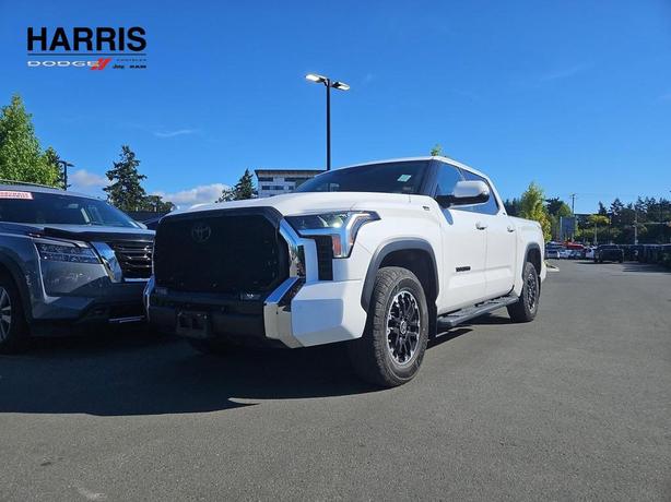 2022 Toyota Tundra 4x4 Crewmax SR | Bluetooth Integration | No Reported Accident image 1