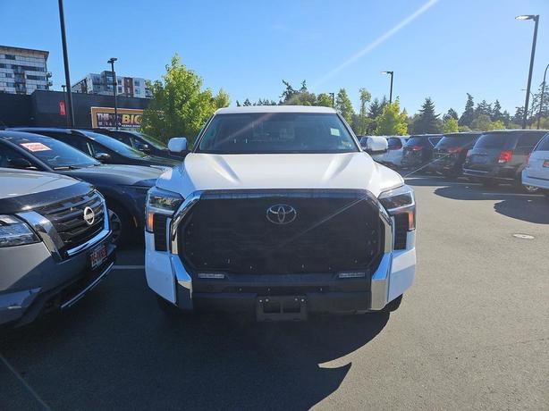 2022 Toyota Tundra 4x4 Crewmax SR | Bluetooth Integration | No Reported Accident image 2