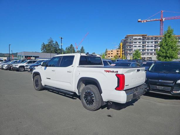 2022 Toyota Tundra 4x4 Crewmax SR | Bluetooth Integration | No Reported Accident image 4
