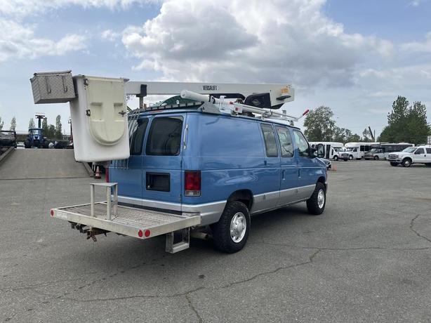 2010 Ford Econoline E-350 Super Duty Bucket Lift Cargo Van image 5