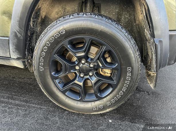 2021 Jeep Cherokee Trailhawk No Accidents, No Owner image 6