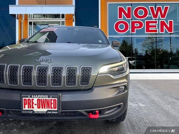 2021 Jeep Cherokee Trailhawk No Accidents, No Owner image 8