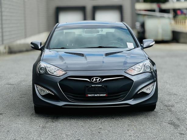 2016 Hyundai Genesis Coupe Premium - No Accidents, Leather Heated Seats image 3