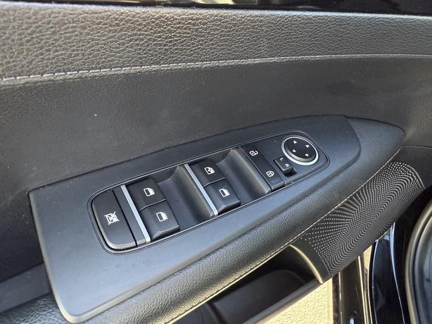 2019 Kia Forte EX - Heated Front Seats & Automatic Headlights image 8