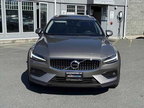 2022 Volvo V60 Cross Country T5 AWD -  Power Moonroof & Parking Camera Rear image 3
