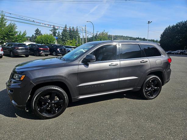 2015 Jeep  Grand Cherokee Overland image 4
