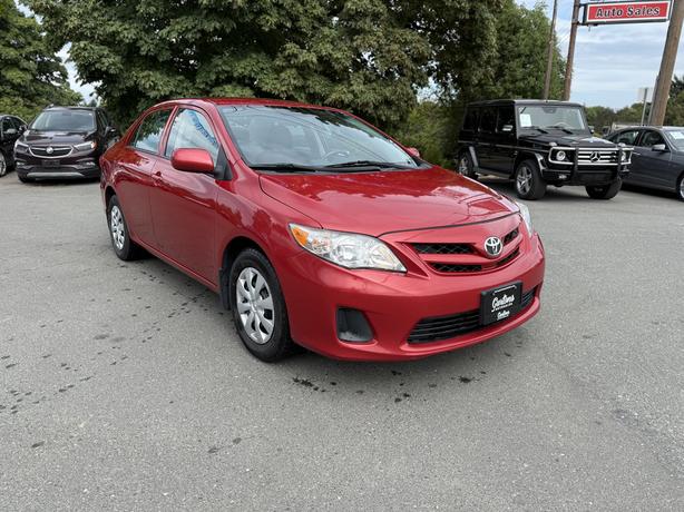 2013 Toyota Corolla image 1