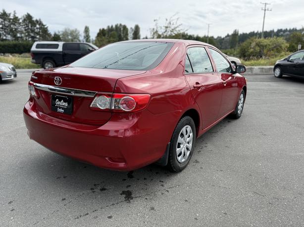 2013 Toyota Corolla image 7