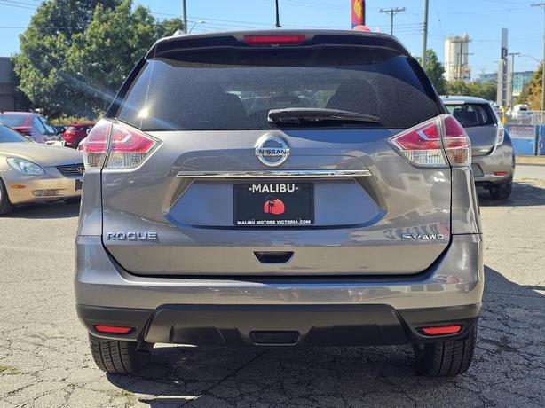 2016 Nissan Rogue AWD 4dr SV image 3
