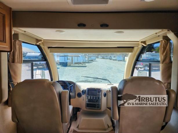 Used 2017 Thor Motor Coach Axis 25.2 image 7