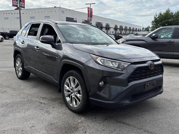 2020 Toyota RAV4 XLE AWD | One Owner | Premium Pkg! image 3