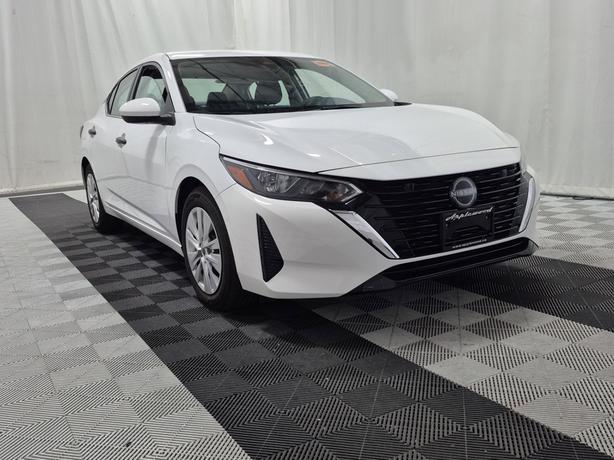 2024 Nissan Sentra S  Manual | One Owner | Heated Seats! image 3
