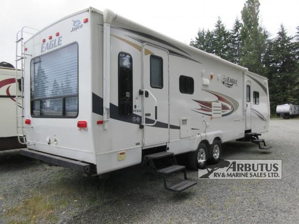 Used 2012 Jayco Eagle 320RLDS image 6