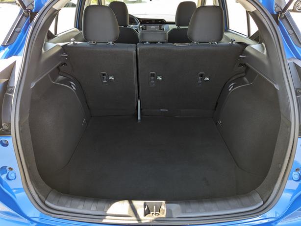 2023 Nissan Kicks SV - No Accidents, Heated Seats, Remote Start image 8