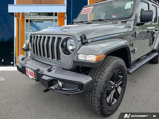 2023 Jeep Wrangler Sahara Altitude 4Dr 4x4 | One Owner | No Reported Accidents! image 8