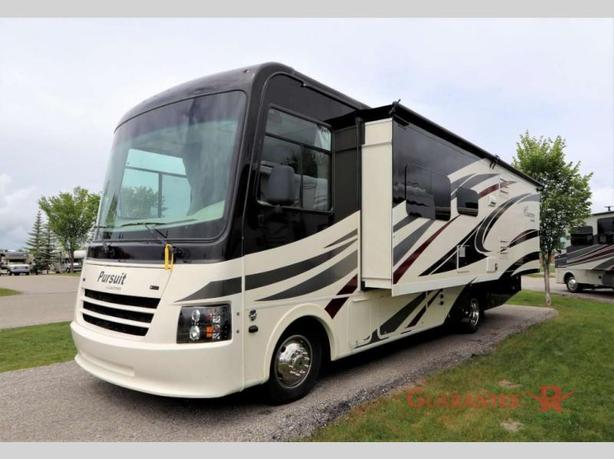 Used 2018 Coachmen RV Pursuit 30 FW image 3