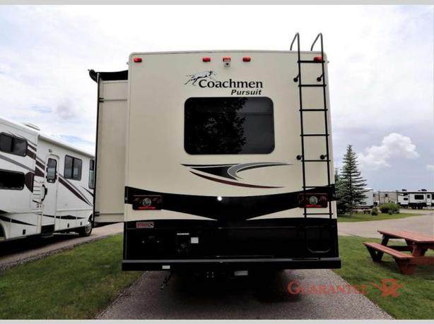 Used 2018 Coachmen RV Pursuit 30 FW image 5