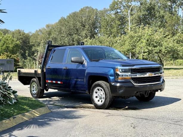 2017 Chevrolet Silverado 1500 Flat Deck  6 feet 8 inches Crew Cab 2WD image 1
