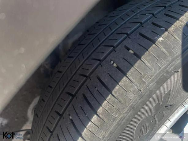 2023 HYUNDAI VENUE image 7