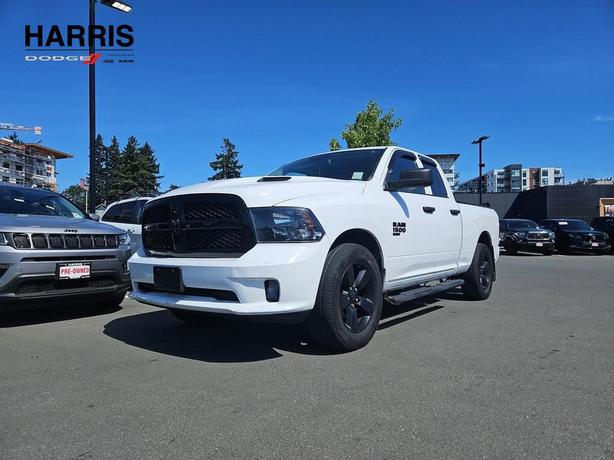 2019 RAM 1500 Classic Express 4x4 Quad Cab 6'4 Box | Backup Camera | Keyless Ent image 1