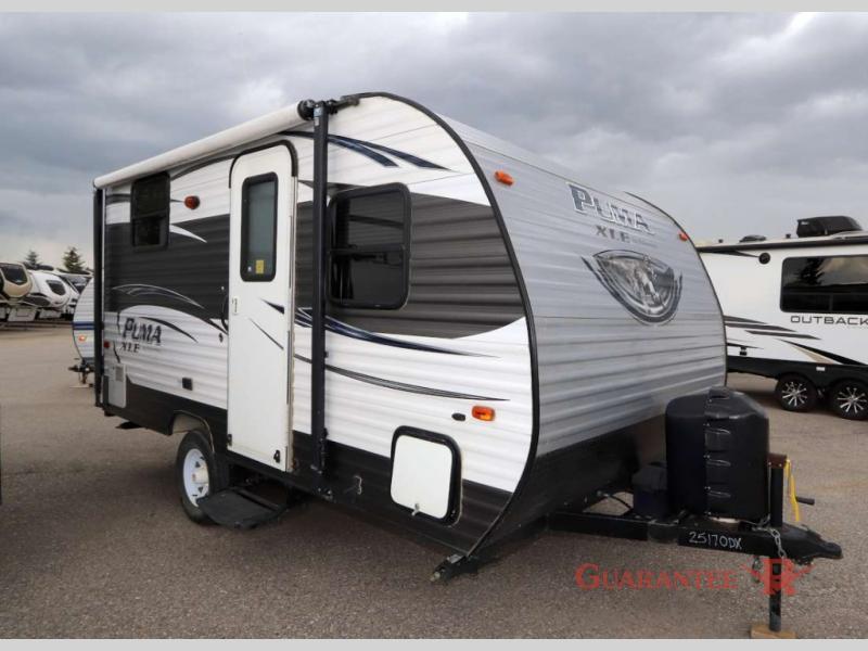 Used 2016 Palomino Puma XLE 15UDC display photo