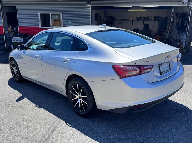 2020 Chevrolet Malibu LT - Heated Seats, Dual Climate Control, BlueTooth image 3