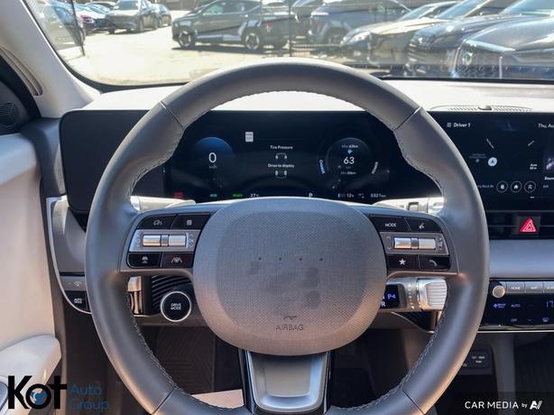 2025 Hyundai IONIQ 5 Preferred AWD LOW KM EV! KEY-LESS ENTRY AND PUSH-BUTTON STA image 7