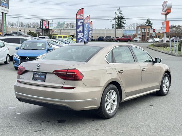 2017 Volkswagen Passat Trendline+ - SiriusXM, Keyless Entry & Backup Cam image 6