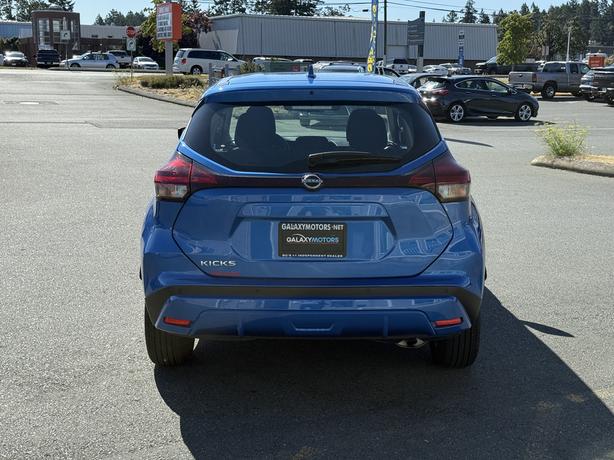 2022 Nissan Kicks S - 16" Steel Wheels &  Rear Parking Sensors image 7