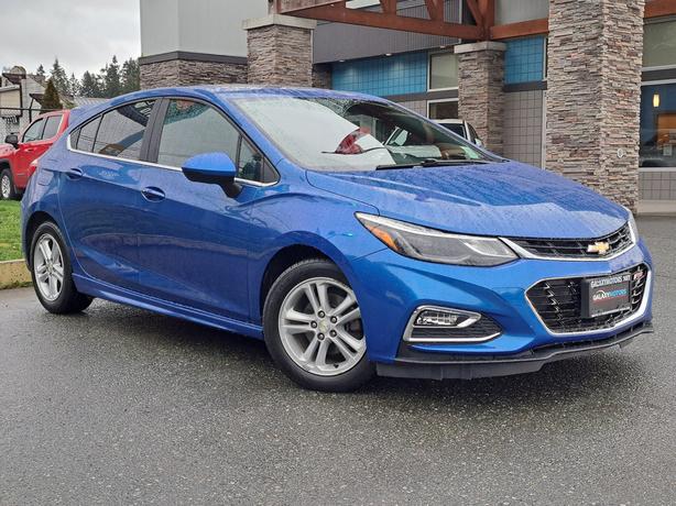2017 Chevrolet Cruze RS - Manual, Heated Seats, Moonroof image 4