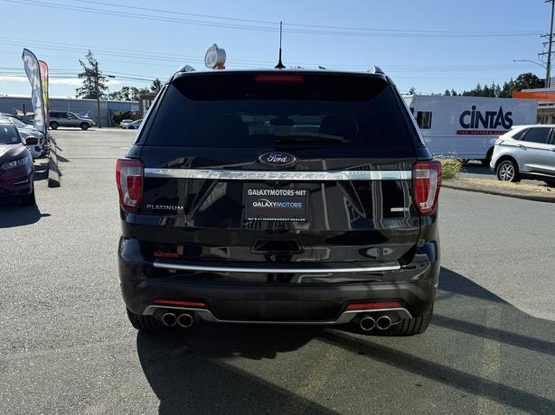 2018 Ford Explorer Platinum 4WD - Wood Panel Insert & Power Moonroof image 7