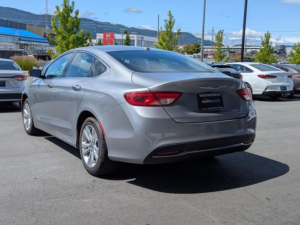 2016 Chrysler 200 Limited - No Accidents, Low Mileage, Heated Seats image 8