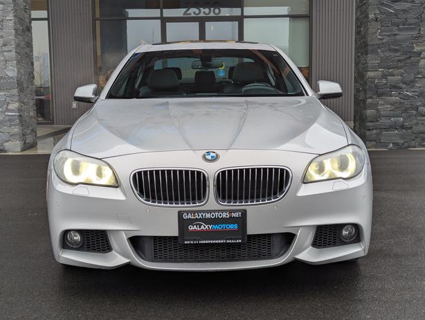 2013 BMW 5 Series 528i xDrive - AWD, Sunroof, Leather, Bluetooth image 3