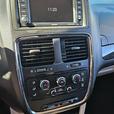 2017 Dodge  Grand Caravan SE thumbnail image 6