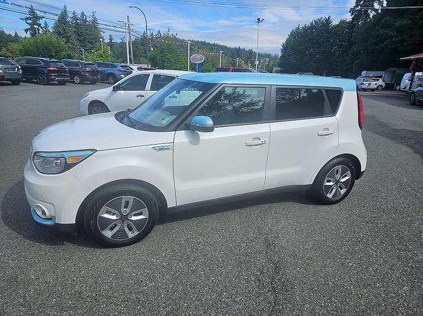 2017 KIA  Soul EV EV+ image 3