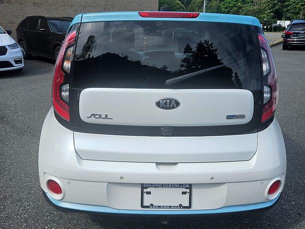 2017 KIA  Soul EV EV+ image 4