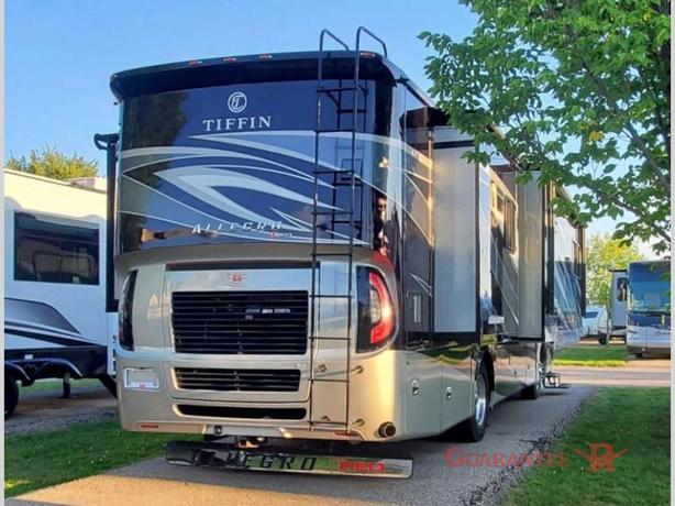 Used 2018 Tiffin Motorhomes Allegro Red 33AA image 6