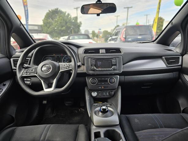 2019 Nissan LEAF S Hatchback image 6