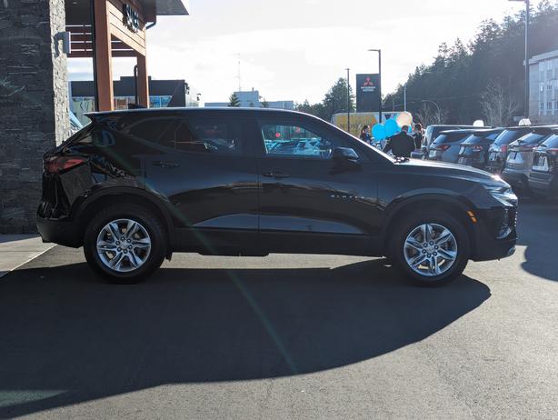 2022 Chevrolet Blazer LT - No Accidents, AWD, Heated Seats image 5