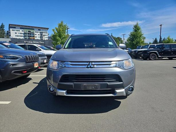 2015 Mitsubishi Outlander 4WD 4dr ES | Keyless Entry | Cruise Control | No Repor image 2