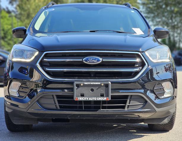 2017 Ford Escape FWD 4dr SE image 2
