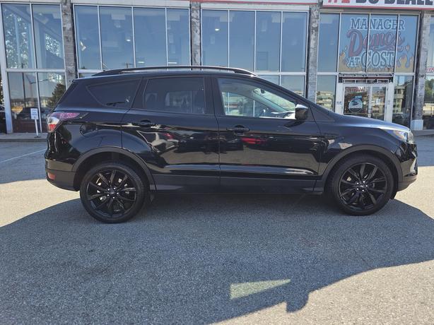 2017 Ford Escape FWD 4dr SE image 4