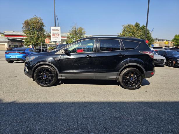 2017 Ford Escape FWD 4dr SE image 8