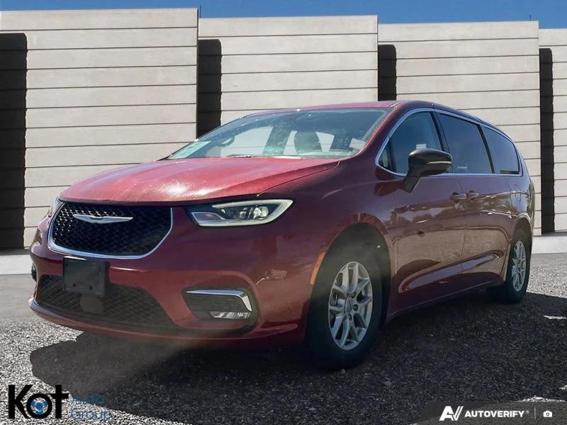 2024 CHRYSLER PACIFICA display photo